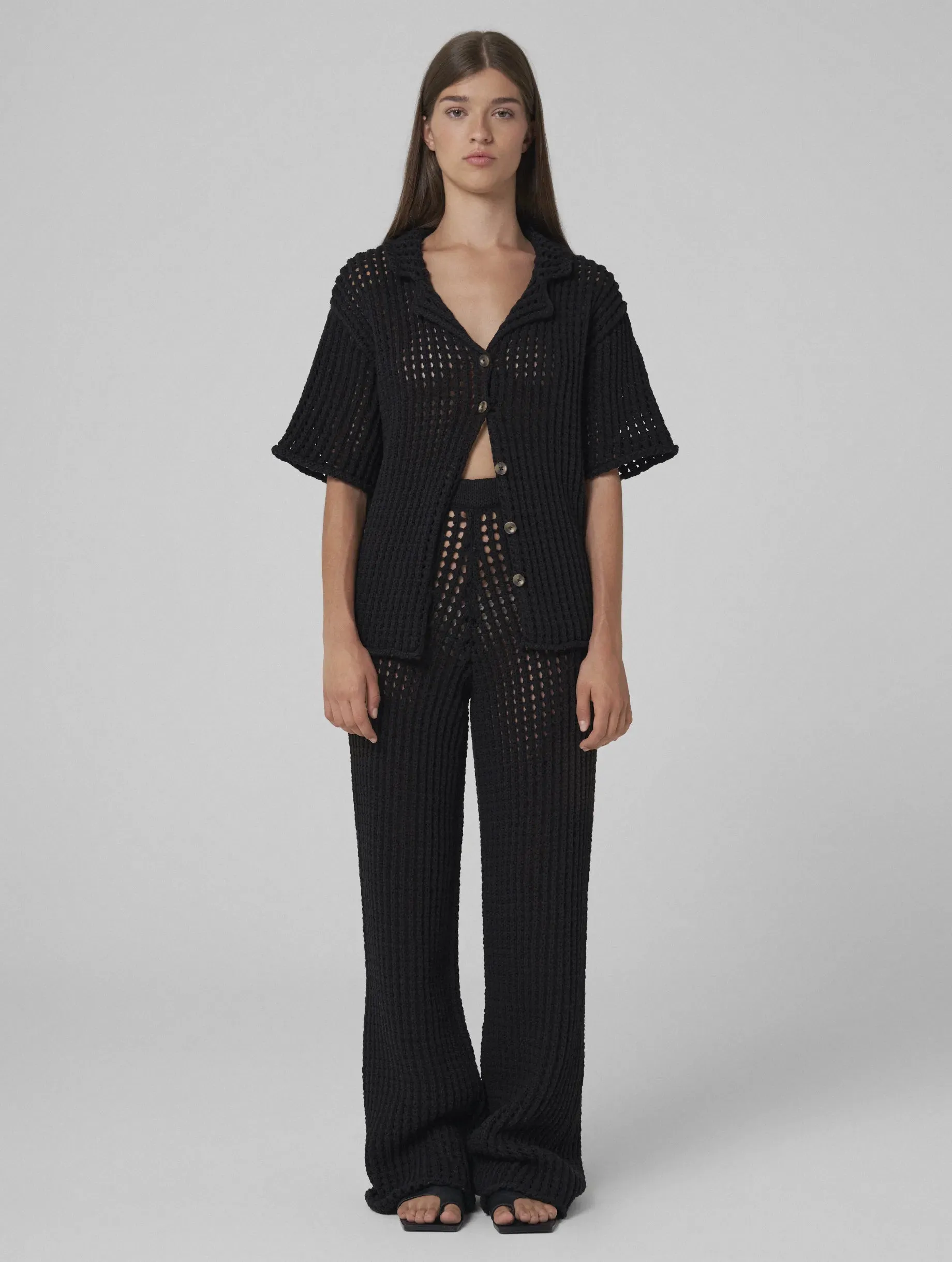 AMINA Open-knit cardigan black