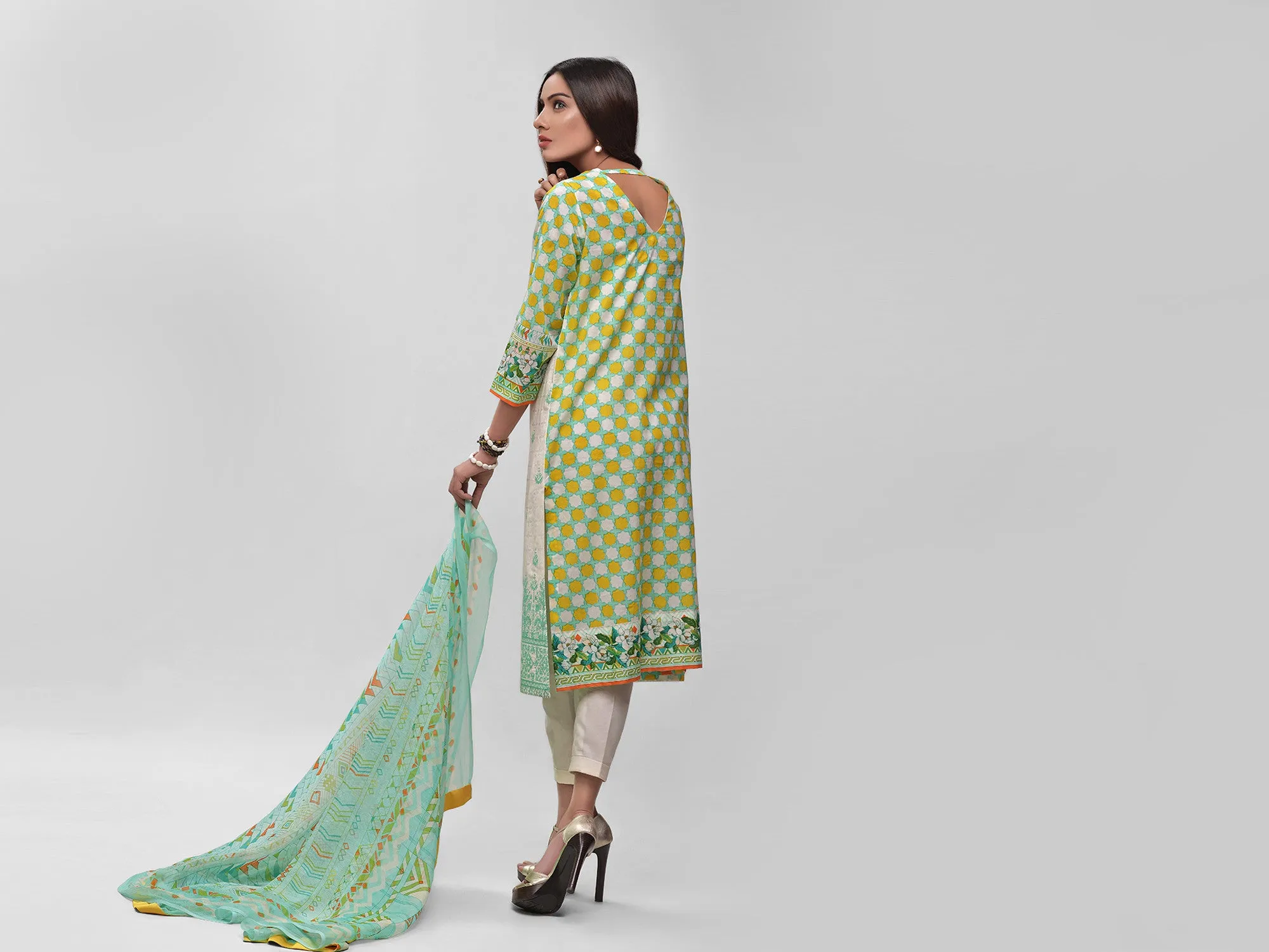 AUJ Lawn Collection 2016 Vol 1 – Design 6