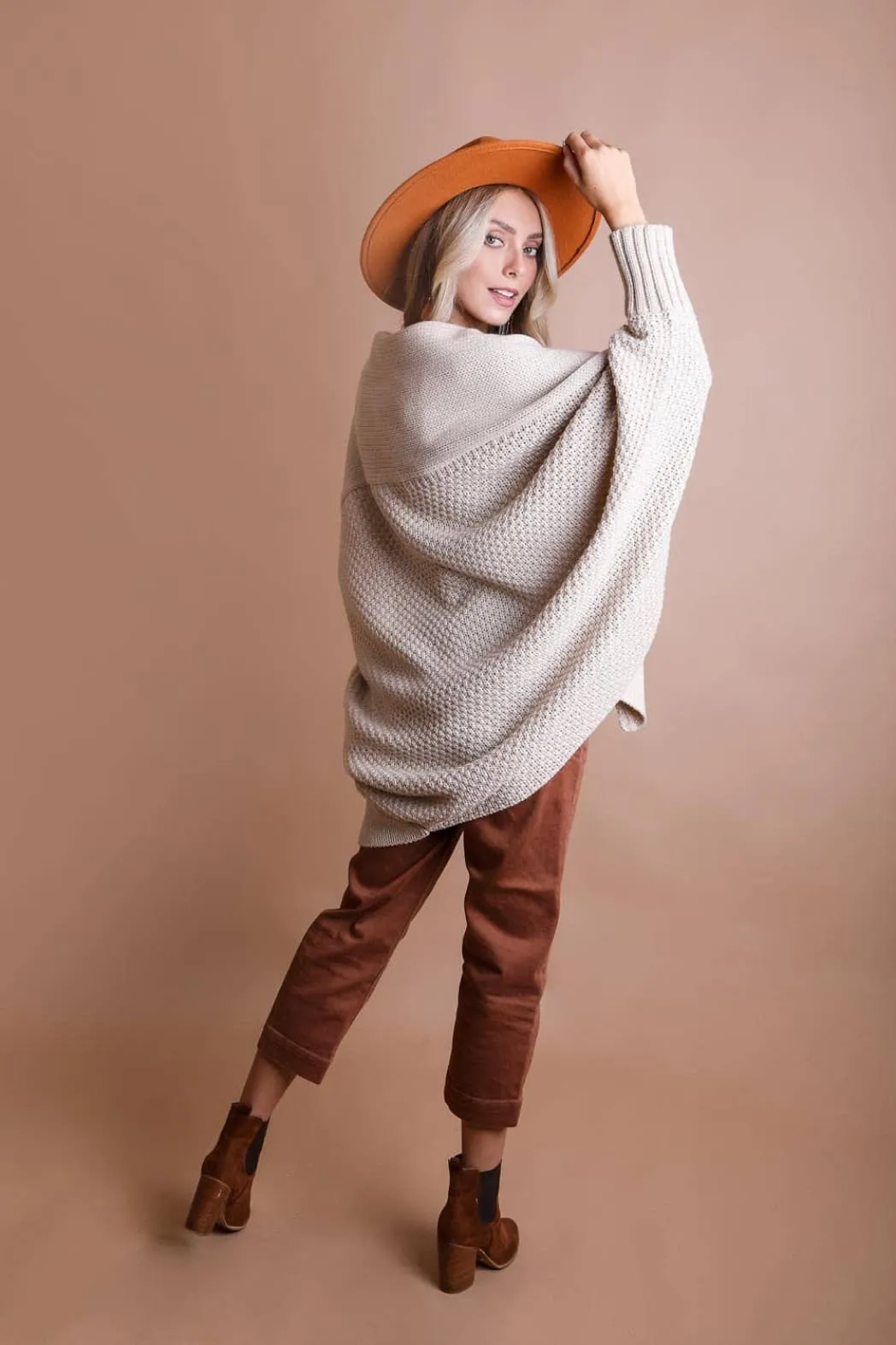Bat Sleeve Knit Cardigan (Beige)