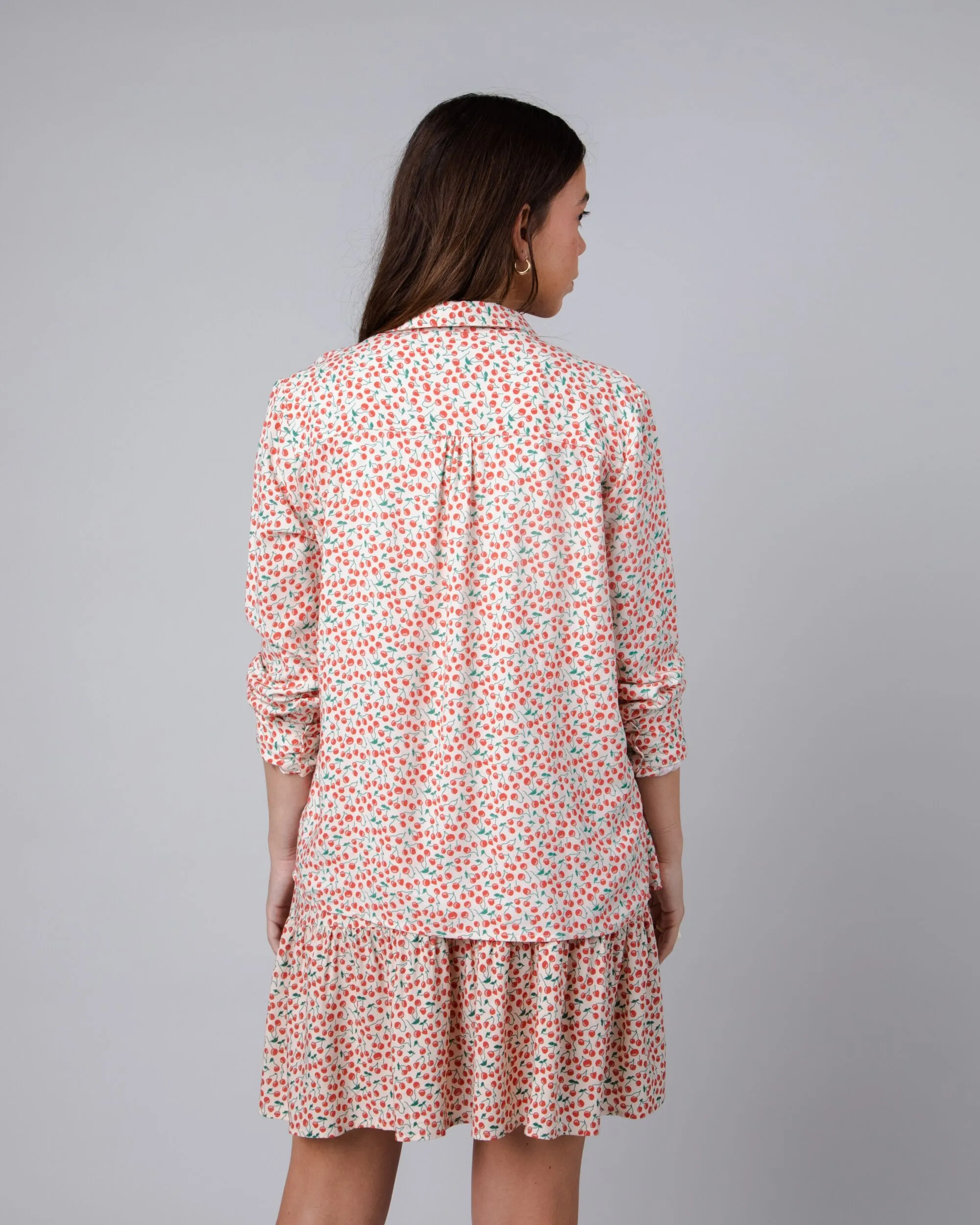 Cherry Blouse Sand
