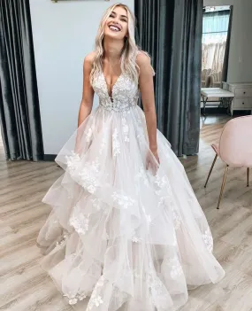 Elegant Ball Gown V Neck Wedding Dresses with Appliques     fg4708