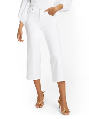 High-Waist Slimming Capri Pant