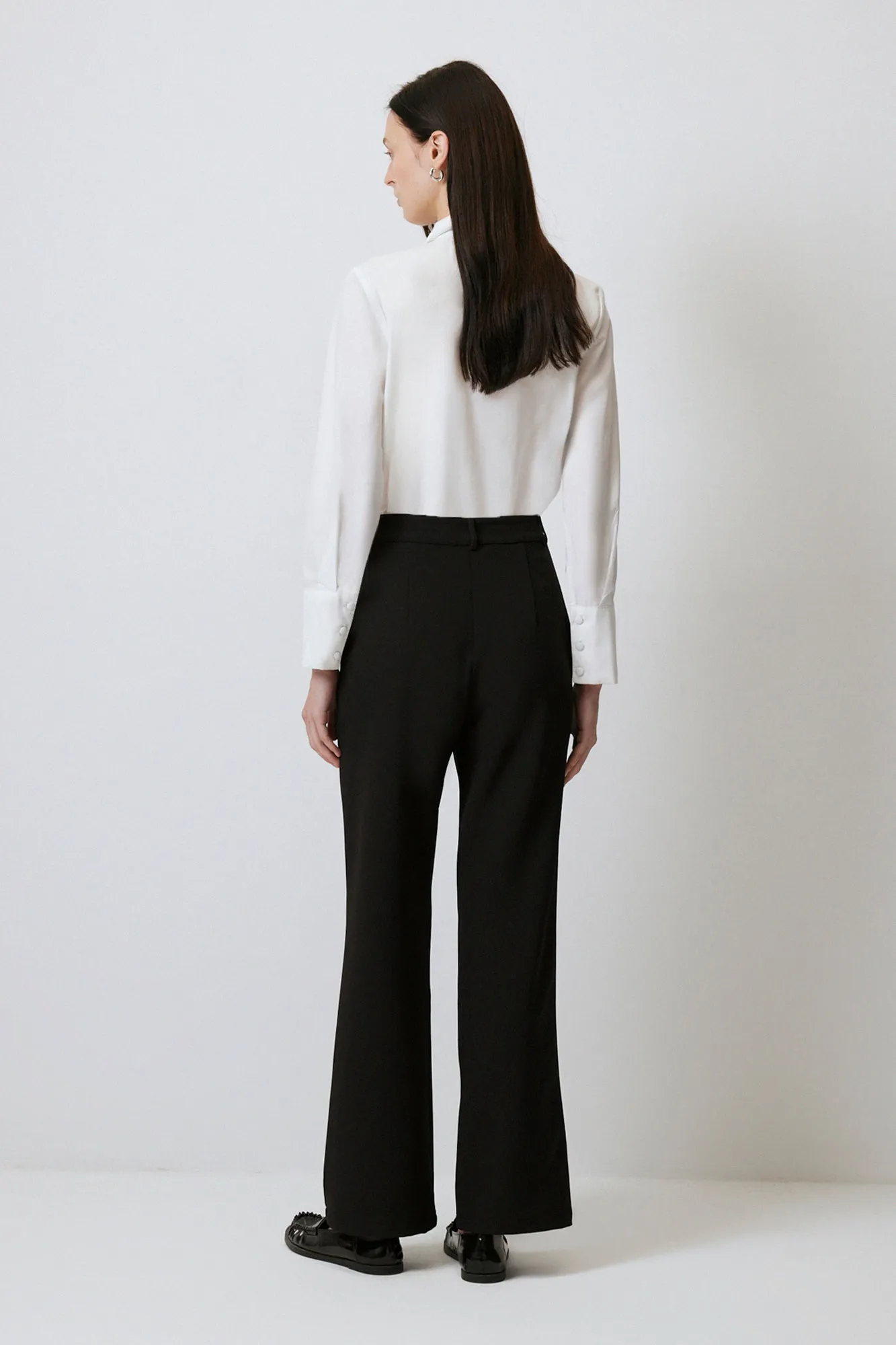HIGH WAIST TROUSERS WITH METAL ACCESSORIES