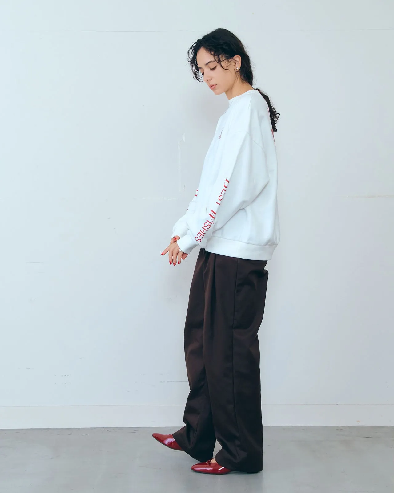 HOLIDAY SWEAT SHIRT