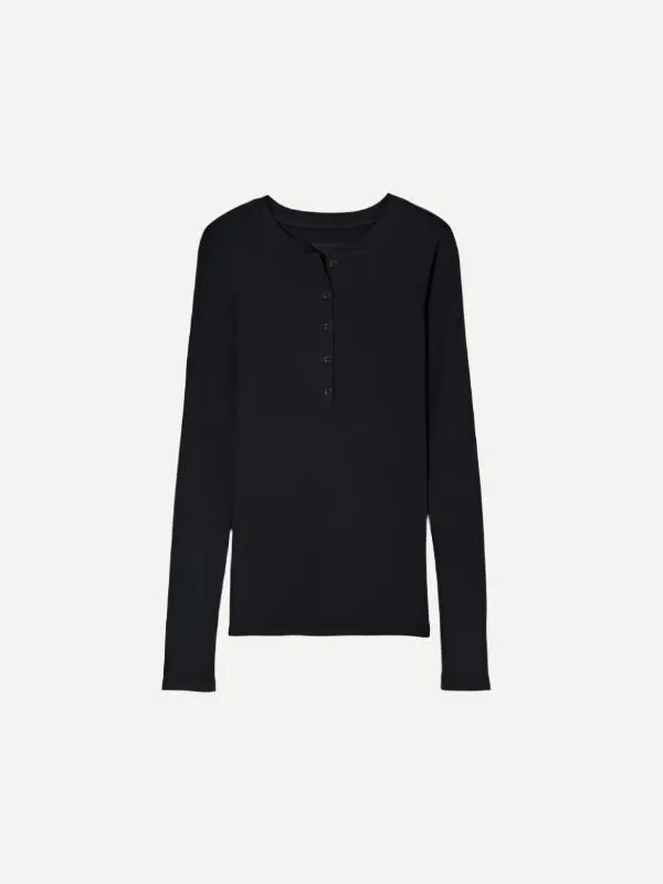Jordan Henley in Jet Black