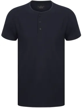 Lendal Textured Henley T-Shirt In Dark Sapphire - Dissident
