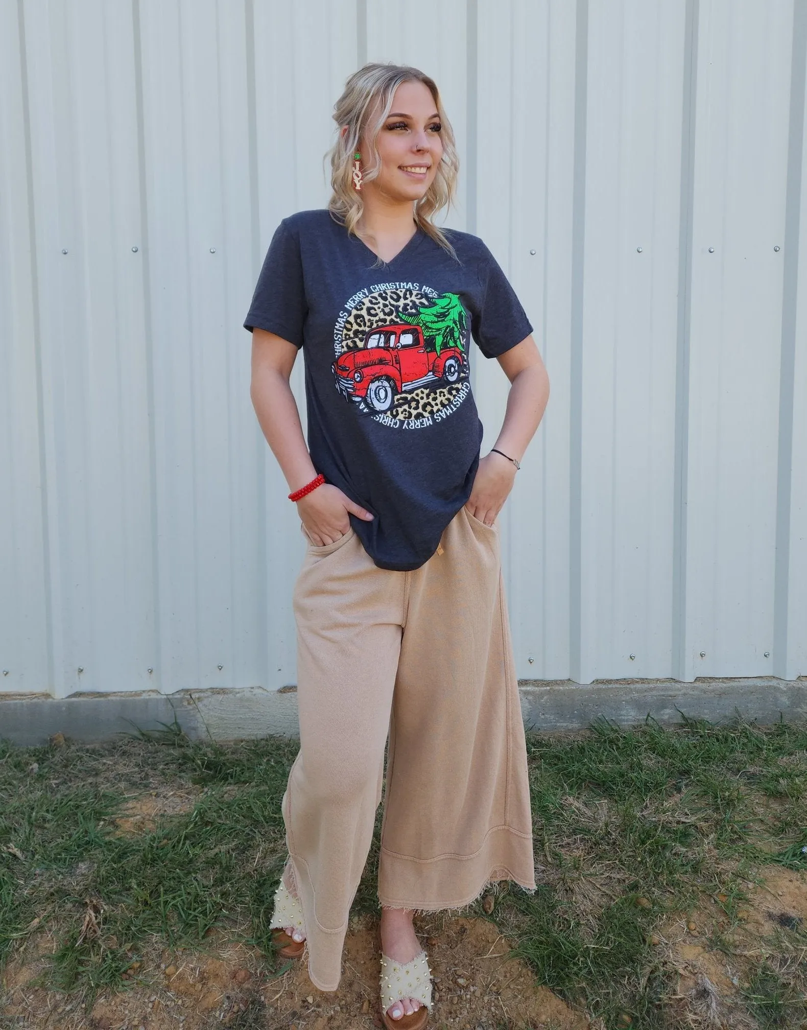 Merry Christmas Old Truck T-Shirt