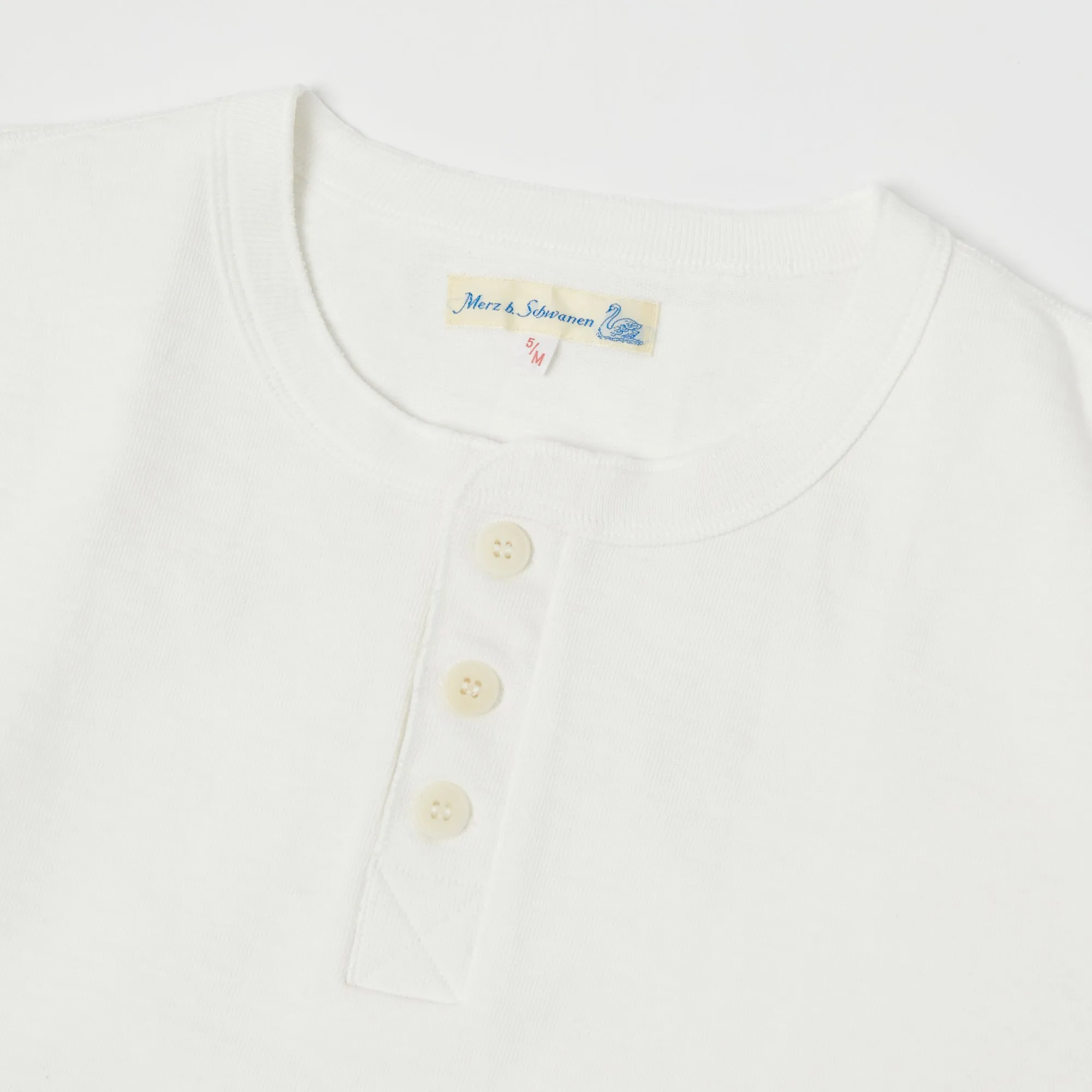 Merz b. Schwanen 2S04SL Short Sleeve Henley - White