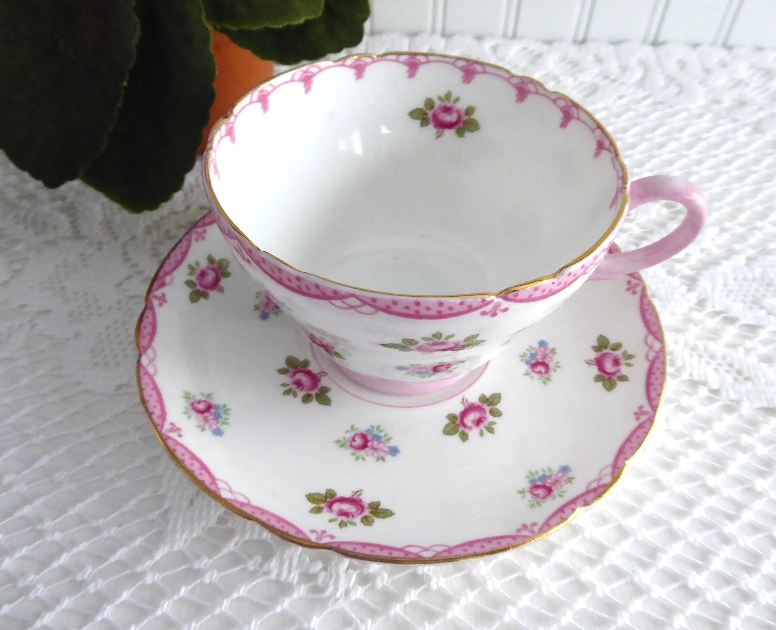 Pink Rosebuds Shelley Cup And Saucer Henley Shape 1950s Pink Bunting Trim