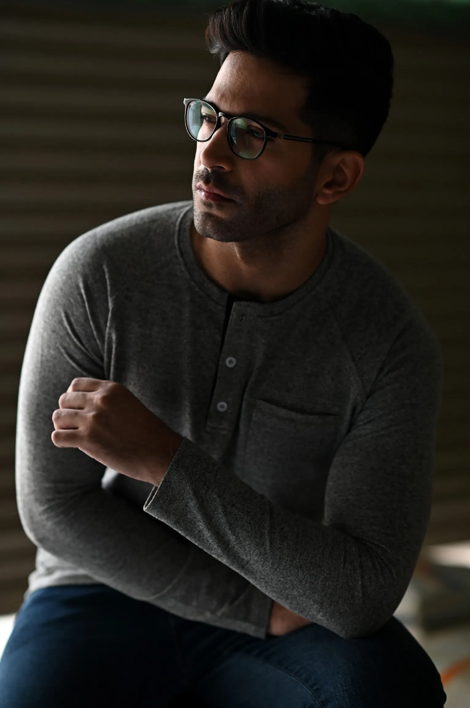 RAGLAN HENLEY - GREY