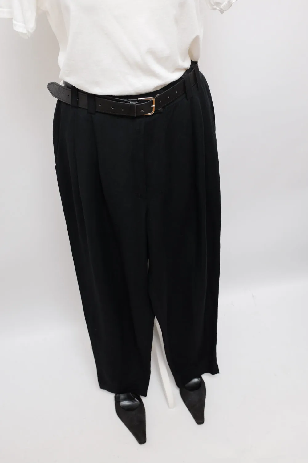 RENE LEZARD BLACK LINEN VISCOSE PLEATED PANTS