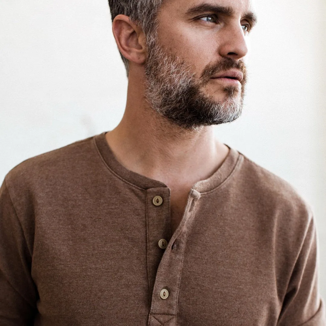 The Heavy Bag Henley in Fatigue Brown