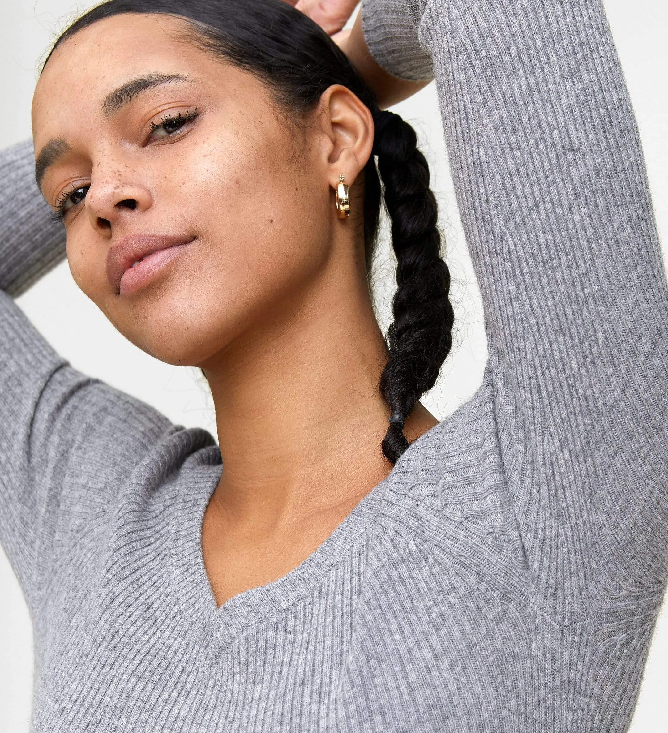 The Ribbed Subtle V-Neck Cashmere Sweater