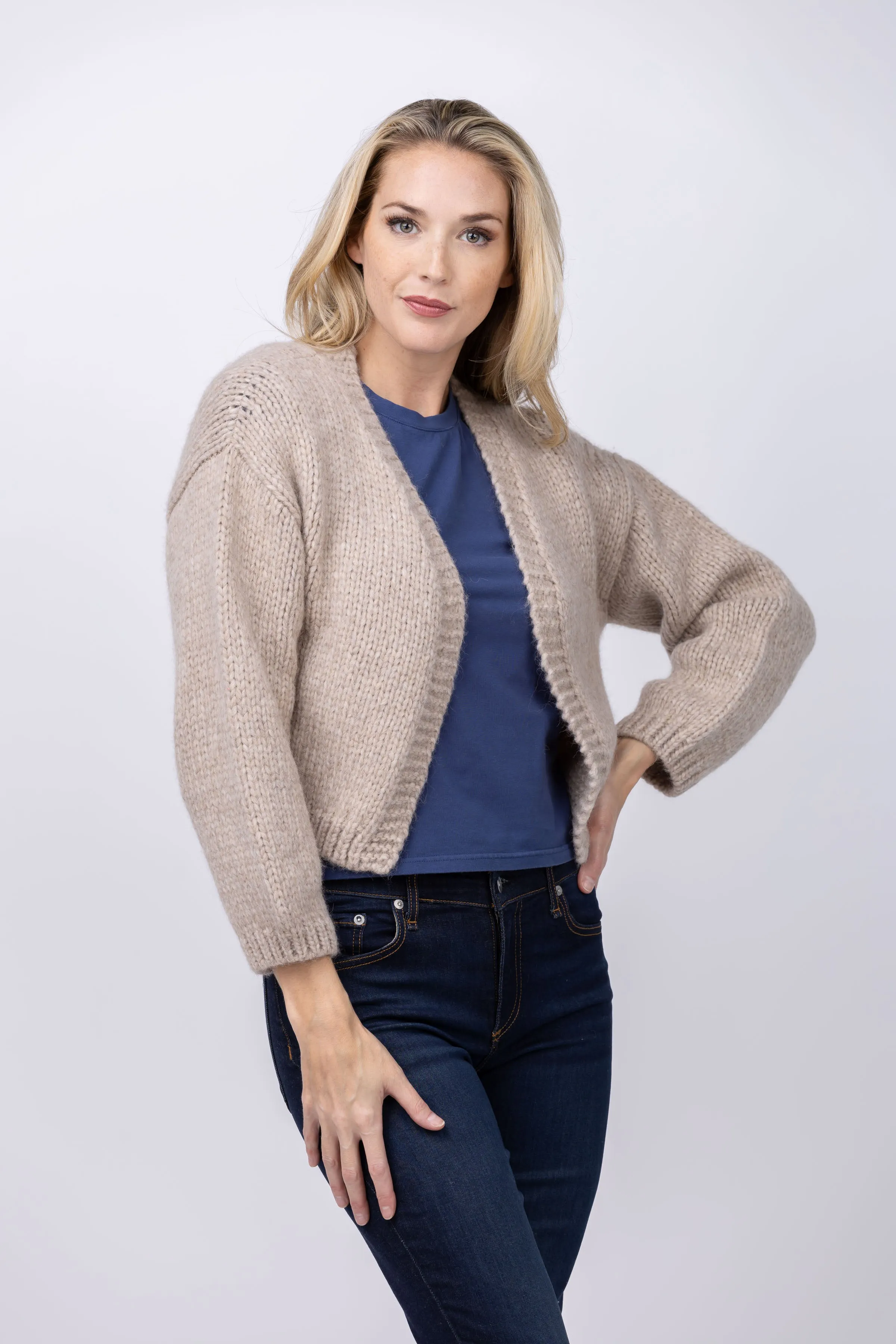 Trovata Arlowe Cardigan in Beige
