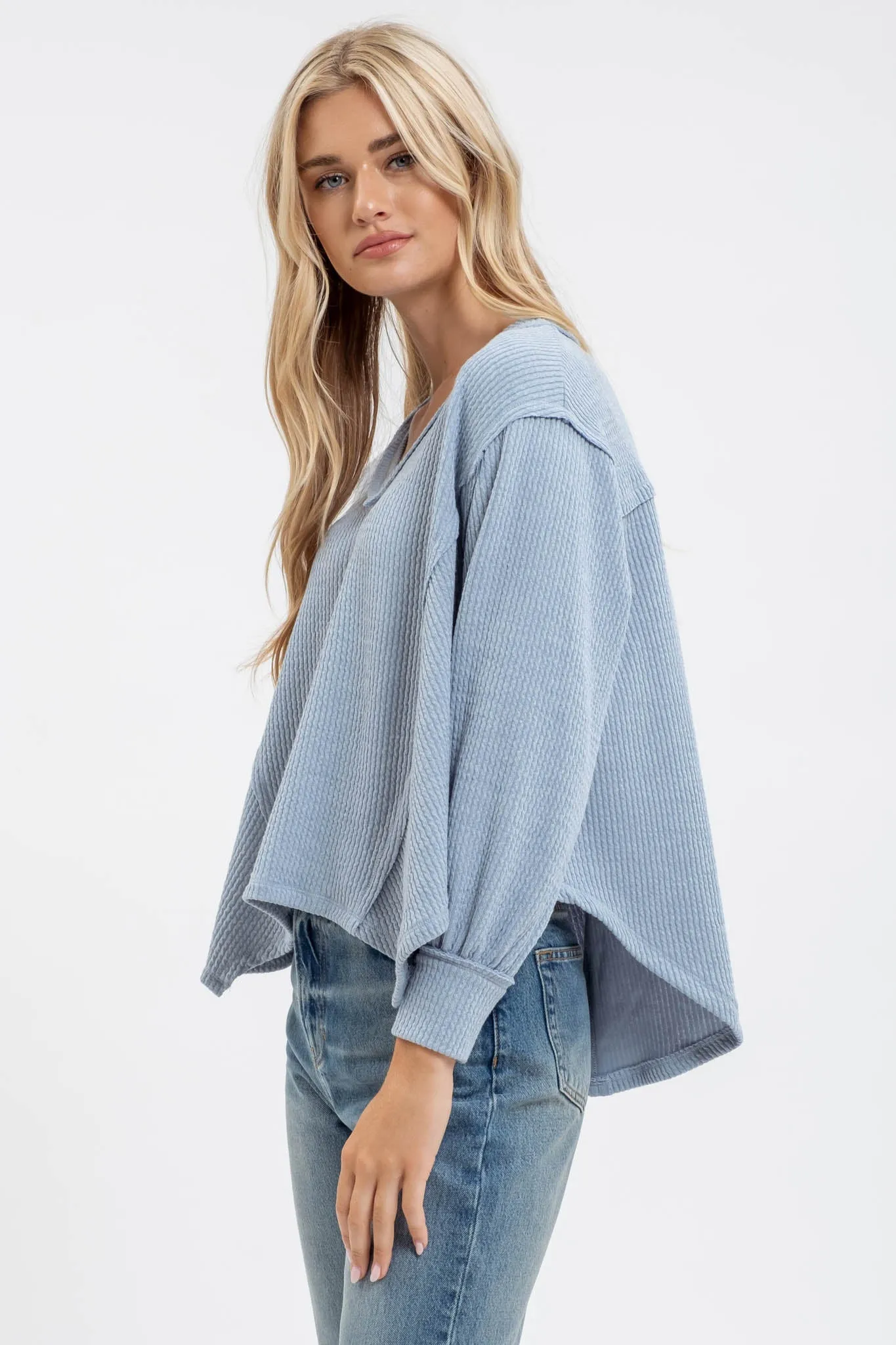 V NECK ASYMMETRICAL HEM LONG SLEEVE KNIT TOP