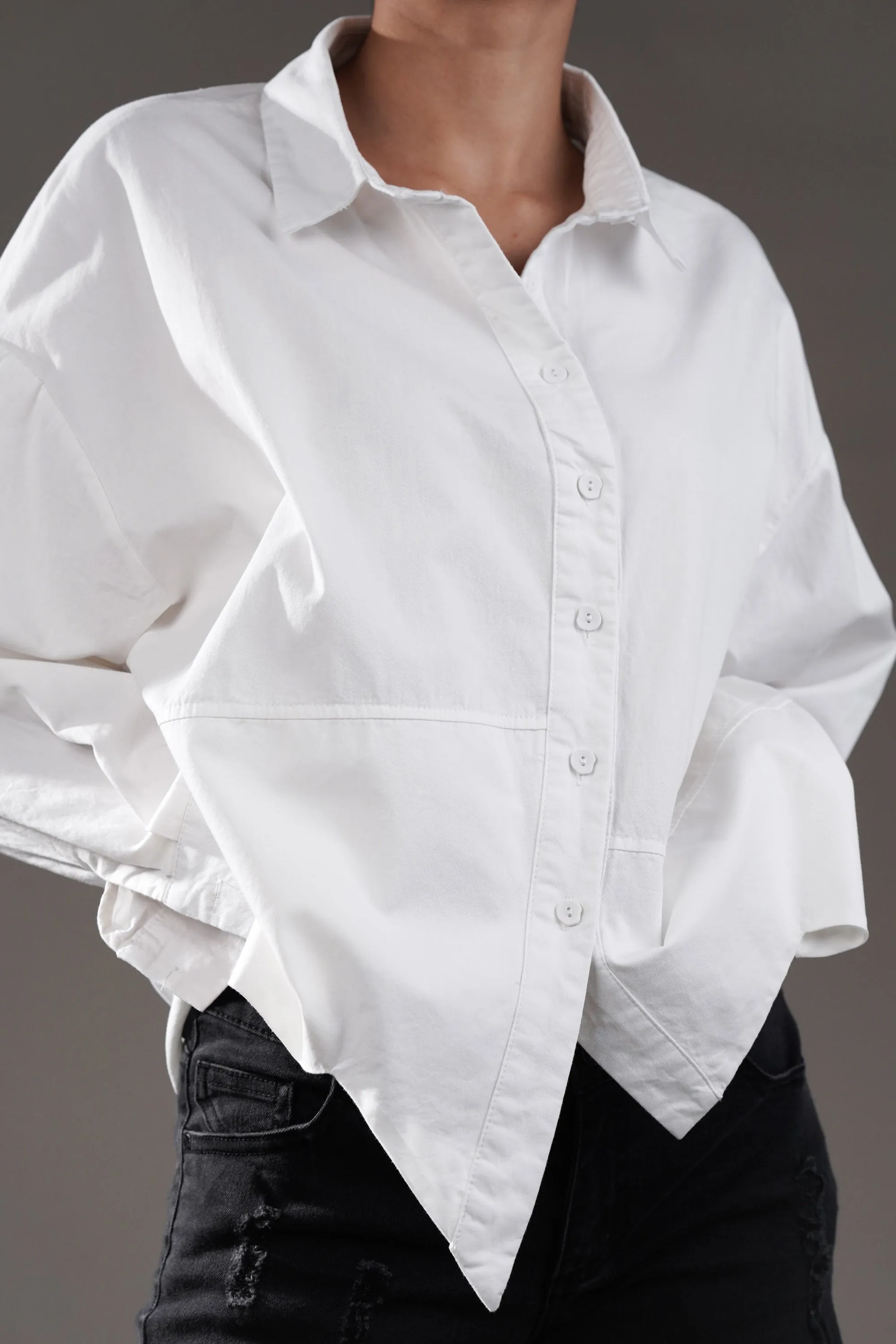 White Shirt With Zigzag Hem