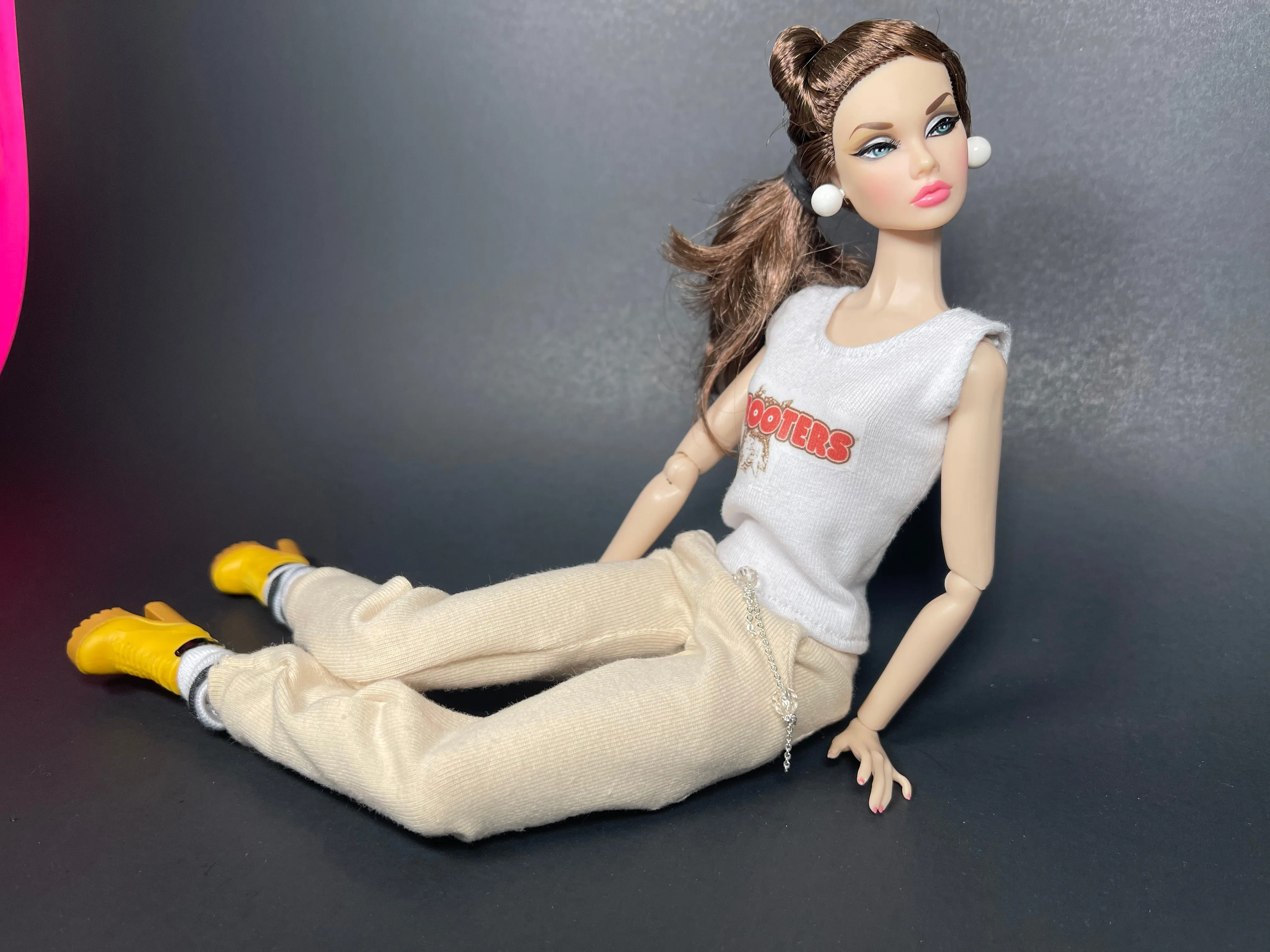 White t shirt for Barbie doll with logo